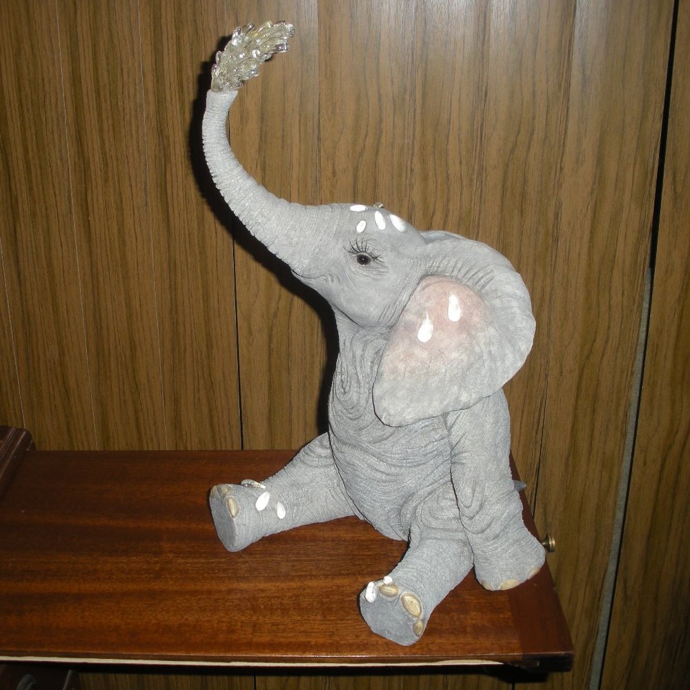 Baby Elephant "OLD FAITHFUL"